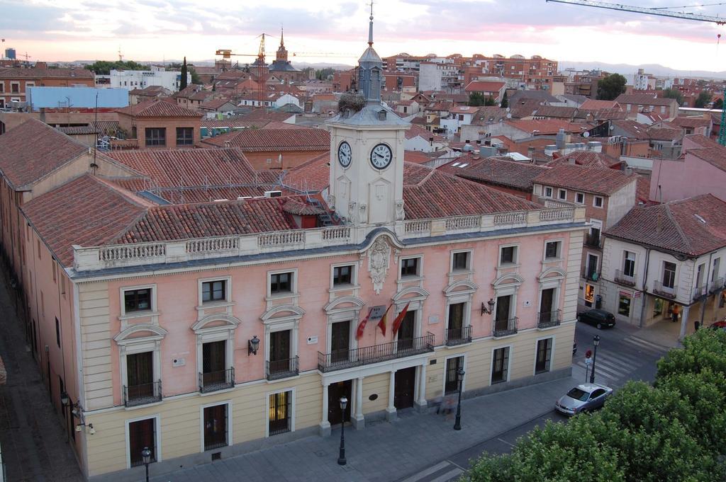 Hotel Cuatro Canos Alcalá de Henares Exterior foto