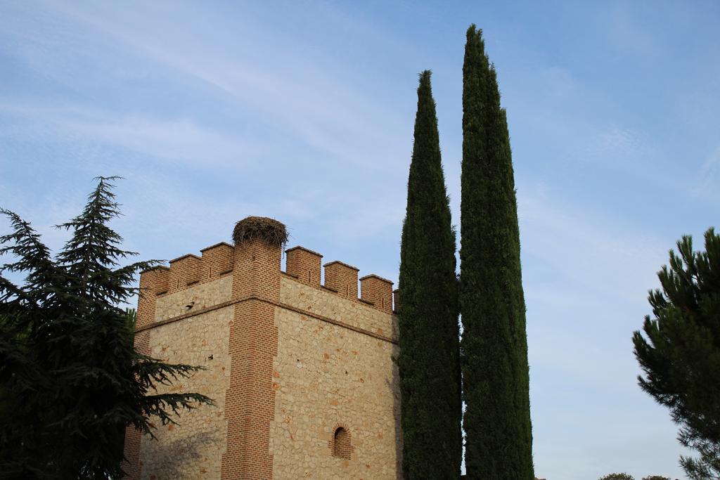 Hotel Cuatro Canos Alcalá de Henares Exterior foto